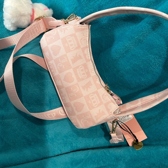 Juicy Couture Light Pink Shoulder Bag with Plush Charm - Picture 5 of 8